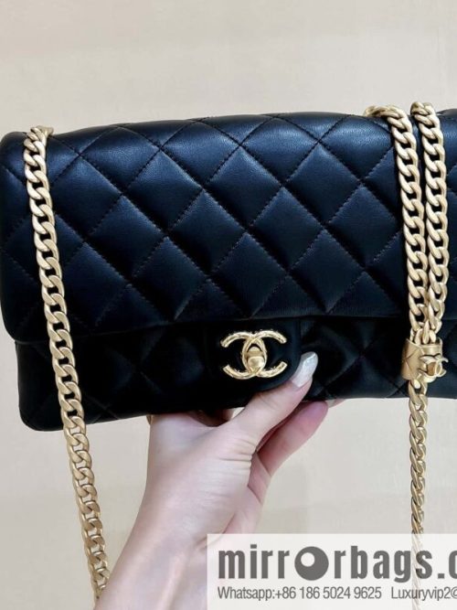 CHANEL 22k autumn and winter high-end ready-to-wear series small gold pillar adjustment bag AS3609