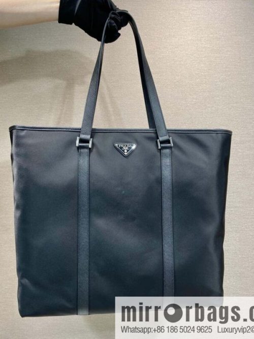 PRADA new tote bag 🎉 2VG112