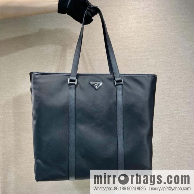 PRADA new tote bag 🎉 2VG112