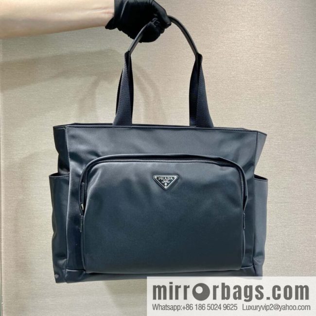 PRADA new tote bag 🎉 2VG097