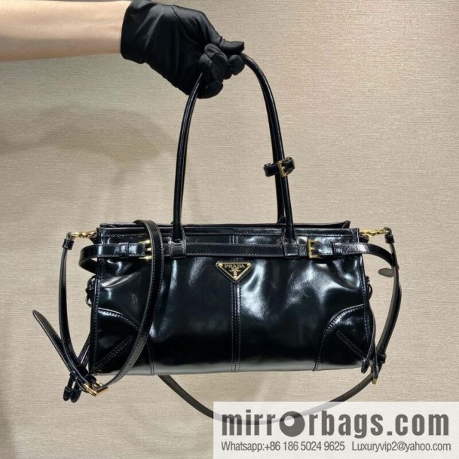 PRADA LusSolf oil wax leather crossbody bag 🎉 1BA426S