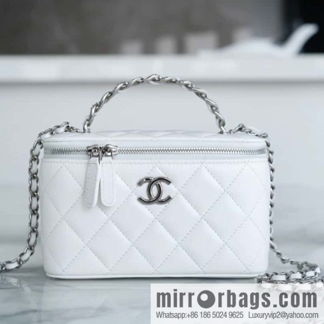 CHANEL 23K Rhinestone handle long box AP3593 B14291 10601