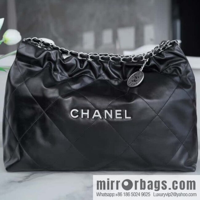 wsxc1702497670052_0-800x800bi5mh2sfelp24483_20250716023519.jpg CHANEL 24C horizontal 22 handbag AS4486 black silver buckle