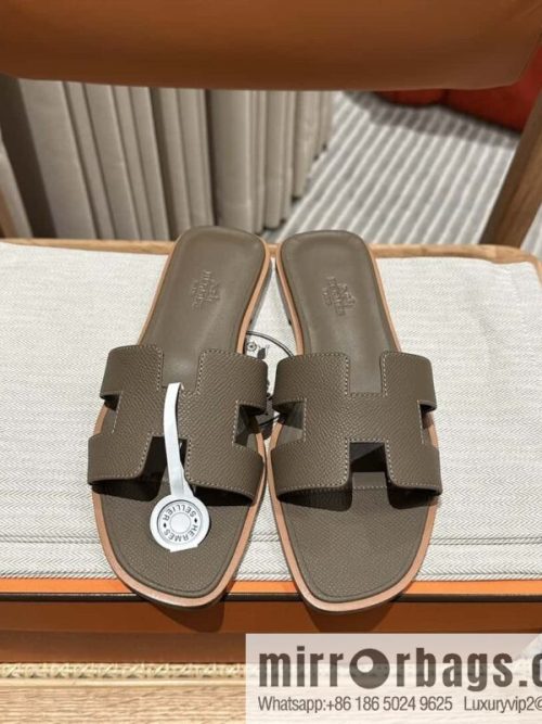 Hermes, classic slippers.