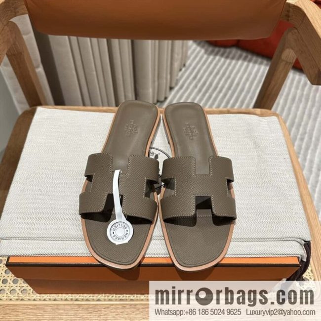 Hermes, classic slippers.
