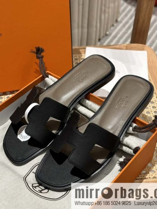 Hermes, classic slippers.