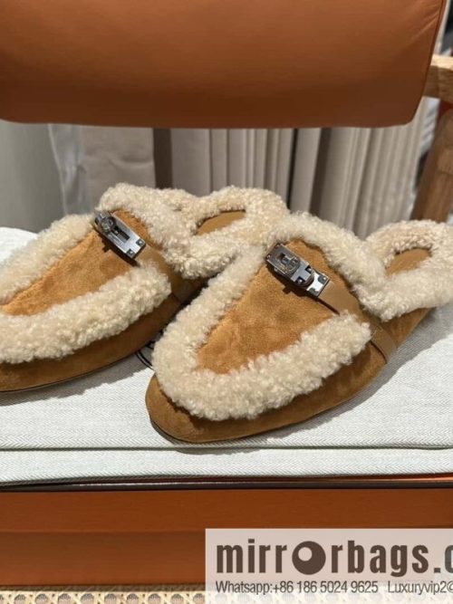 Hermes kelly muller hairy tow