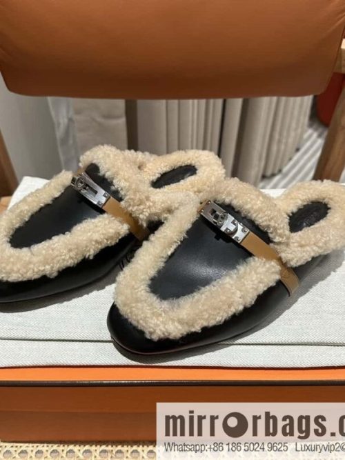 Hermes kelly muller hairy tow