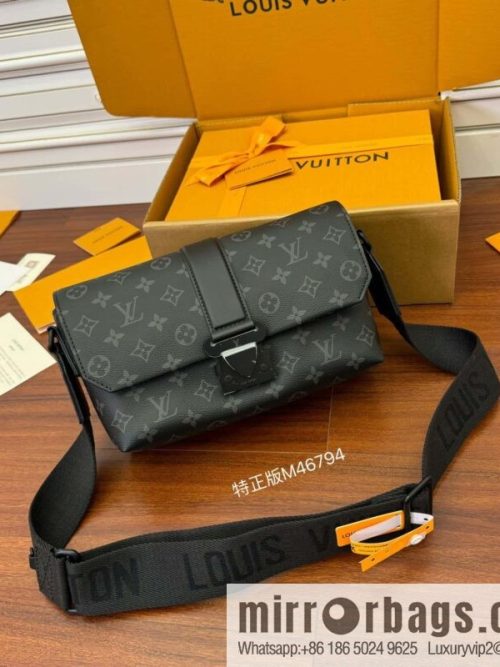 LV M46794 S-Cape Messenger
