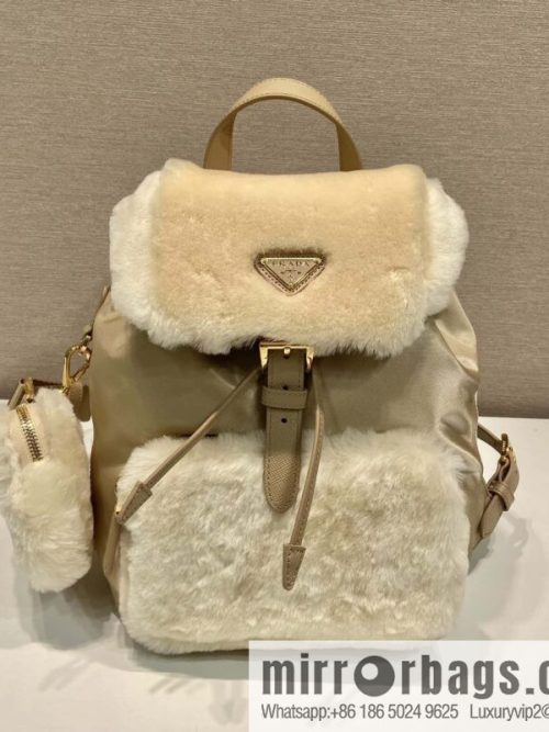PRADA wool backpack 🎉 1BZ074