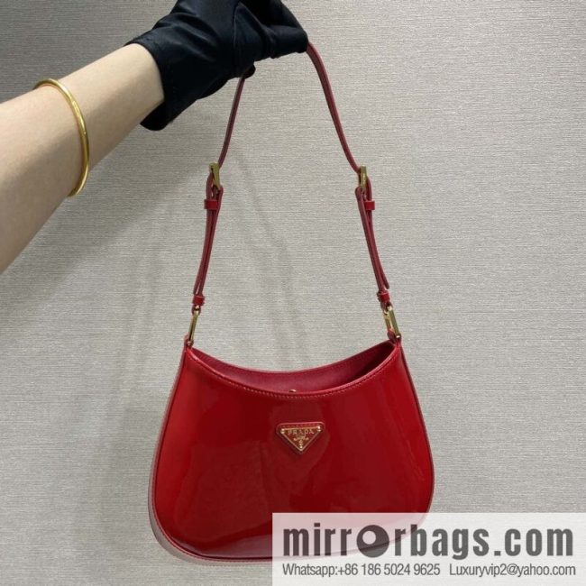 PRADA patent leather armpit bag 🎉🎉 1BC169 big red