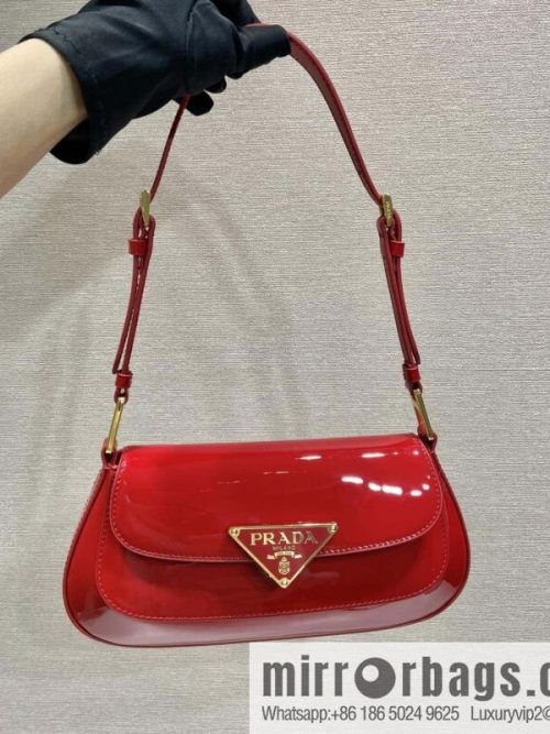 PRADA patent leather armpit bag 🎉 1BD345 big red