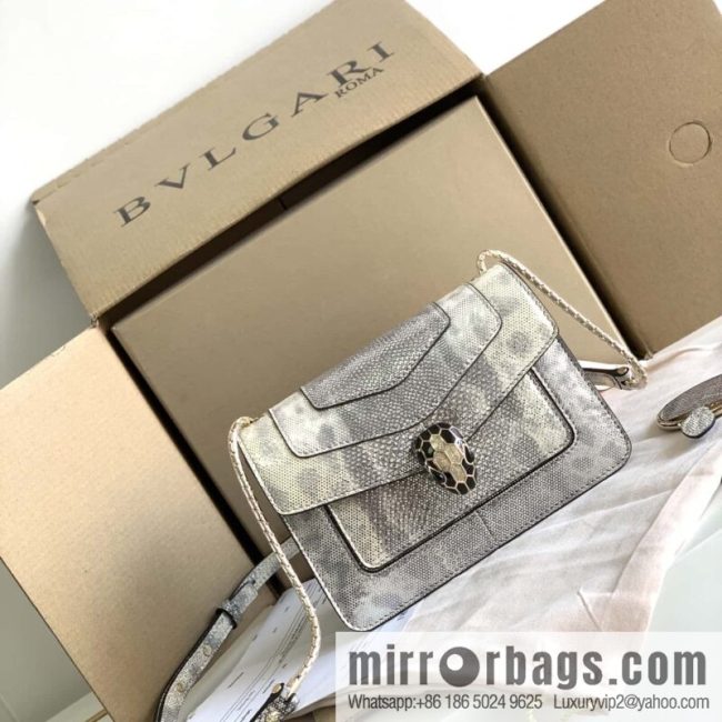 BVLGARI Bulgari Sprpenti Forever Water Snakeskin Inner Small sheepskin Oblique Span Bag 289672 Milk Protein Stone Metal Texture 19CM