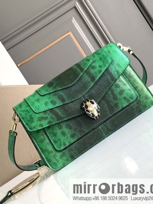 BVLGARI Bulgari bright green grandmother green glossy water snakeskin EAST-WEST series small shoulder bag 22CM 292103