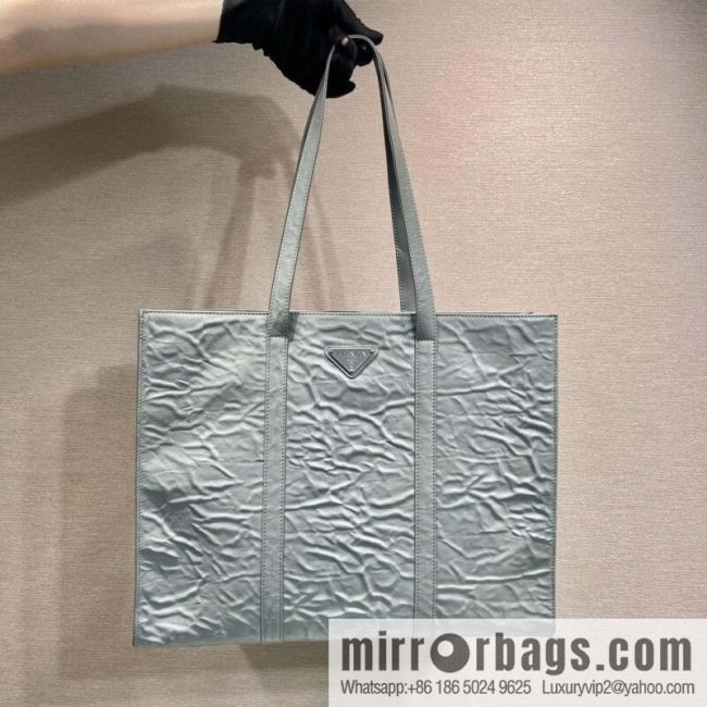 PRADA new tote bag 🎉 1BG460 grey