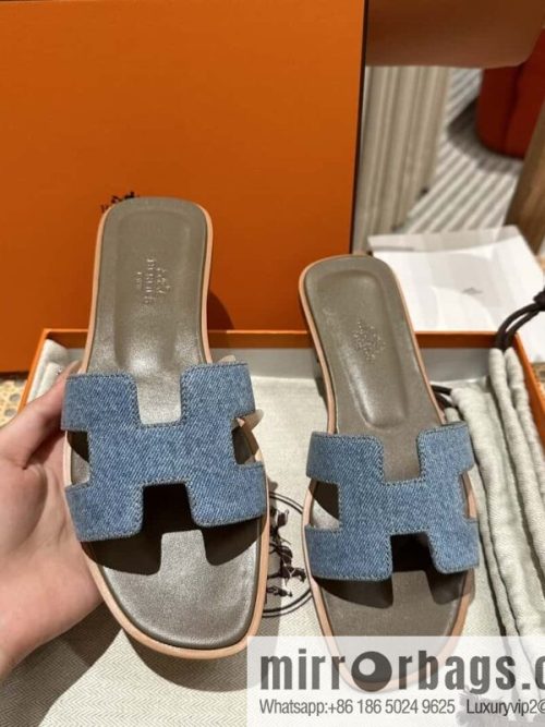 Hermes, classic slippers.