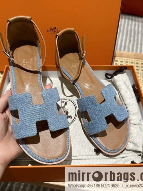 Hermès denim, new little sandals.