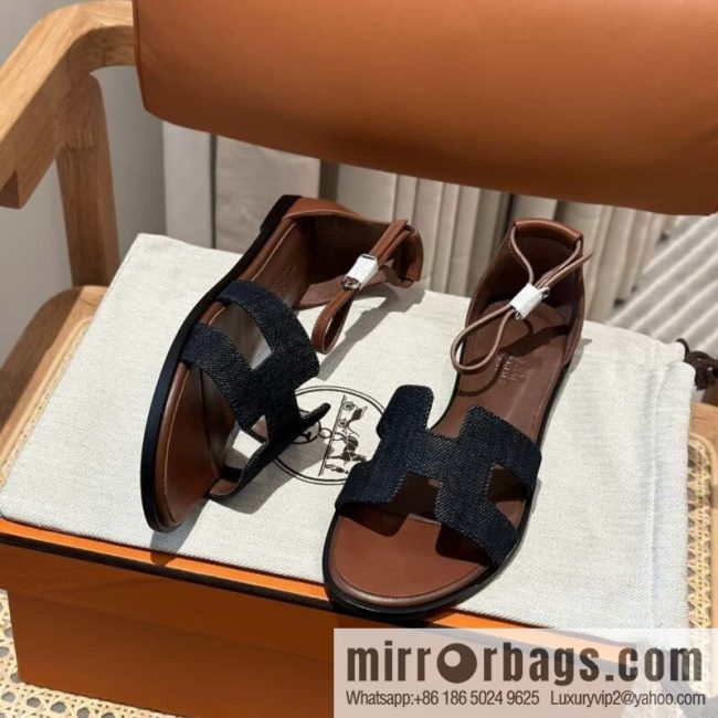 Hermès denim, new little sandals.