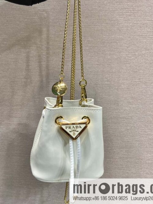 PRADA patent leather bucket 🎉 1NR016 white