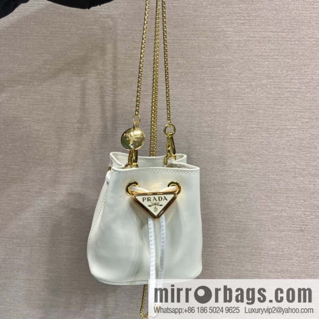 PRADA patent leather bucket 🎉 1NR016 white