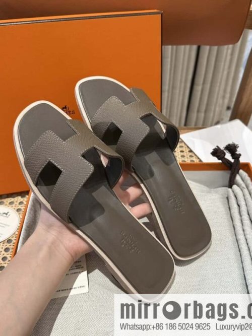 Hermès leather outsole H slippers