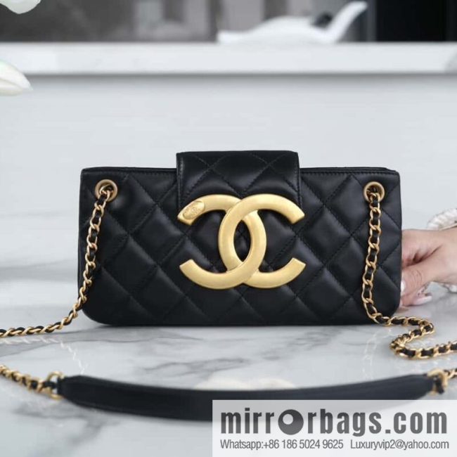 CHANEL | Original small sheepskin Vintage baguette bag AS4611