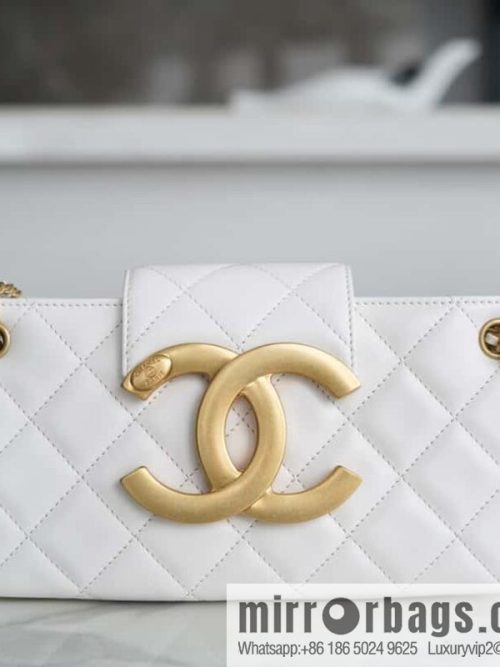 CHANEL | Original small sheepskin Vintage baguette bag AS4611 white