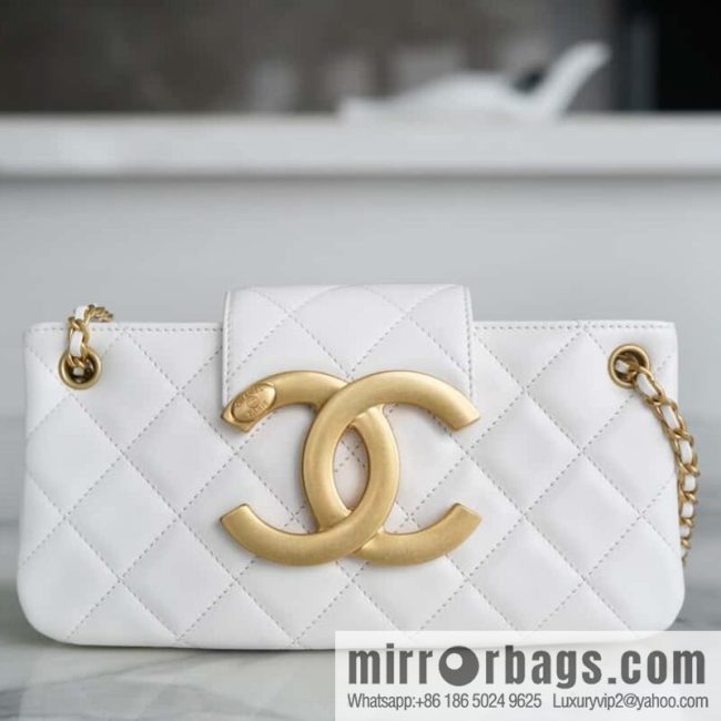 CHANEL | Original small sheepskin Vintage baguette bag AS4611 white