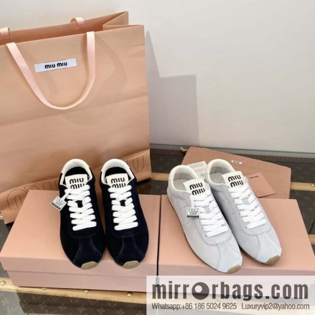 MIUMIU Miu Miu Early spring flat-soled lace-up Forrest training shoes