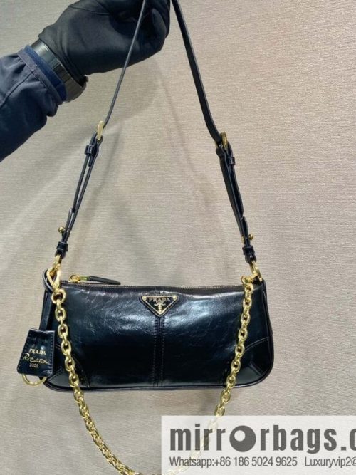 PRADA new armpit bag 🎉 1BC221 black