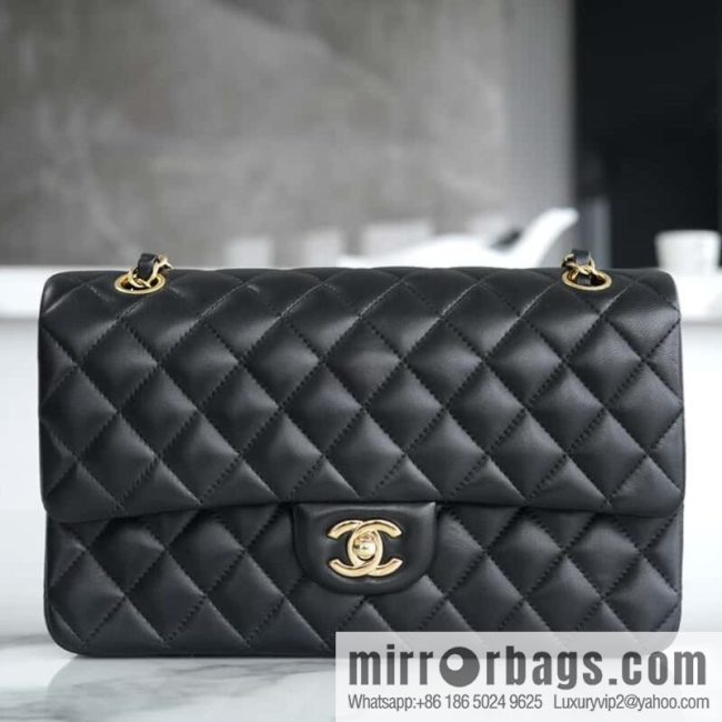 CHANEL 𝗖𝗙 𝗖𝗹𝗮𝘀𝘀𝗶𝗰 𝗙𝗹𝗮𝗽 medium classic mouth cover bag, black sheep gold ⚜️ genuine leather A01112