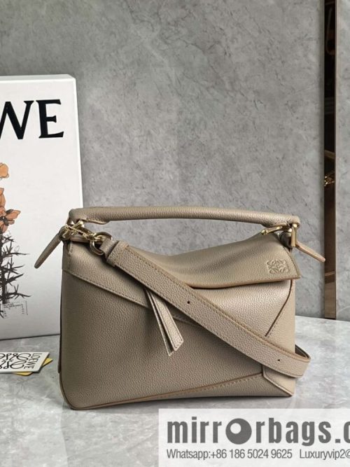LOEWE puzzle geometric bag 24cm 0681 sand patchwork