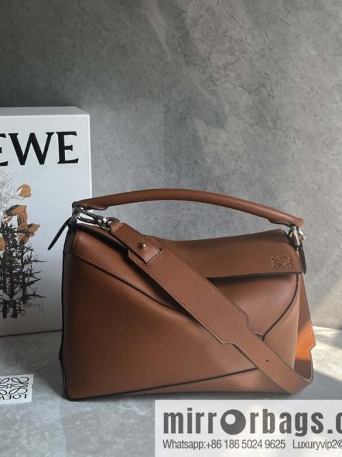 LOEWE puzzle 30CM 0533 caramel color