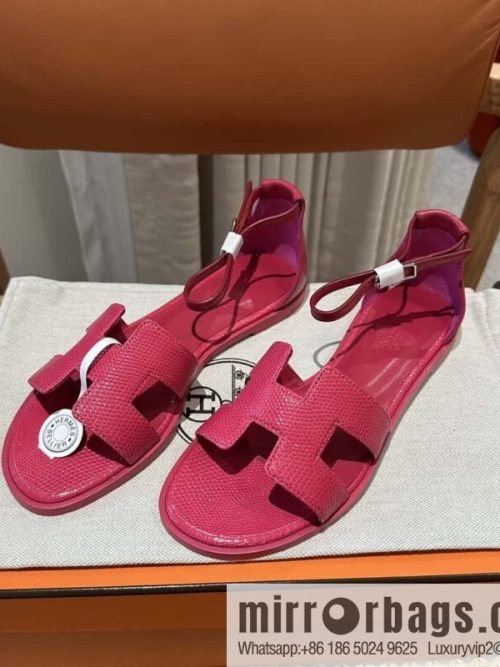 Hermès lizard leather new small sandals
