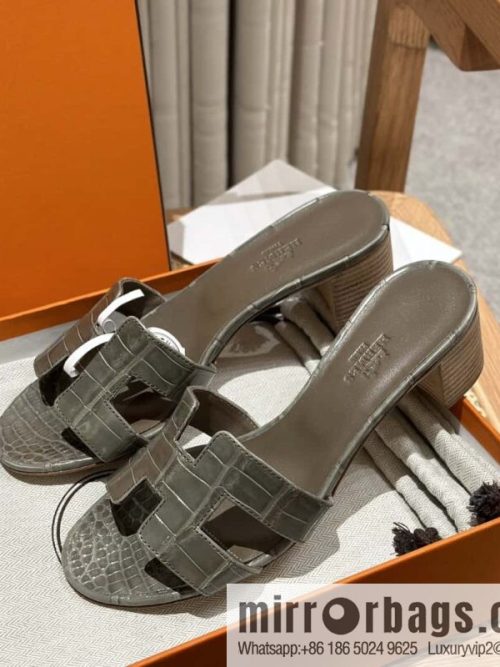 Hermès Crocodile 🐊 slippers
