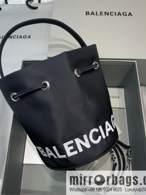 BALENCIAGA Balenciaga ultralight bucket bag