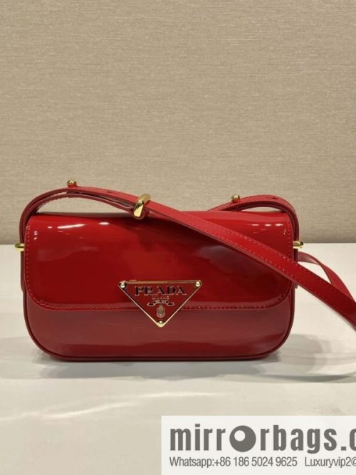 PRADA 🎉 new 🎉 1BD339 patent leather 🎉🎉 red