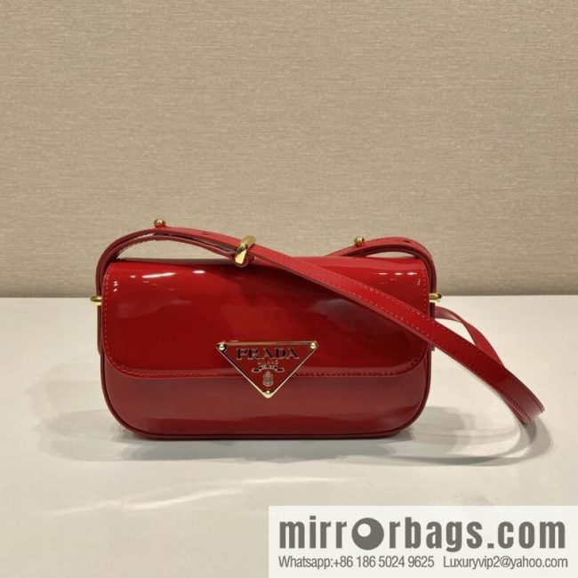 PRADA 🎉 new 🎉 1BD339 patent leather 🎉🎉 red