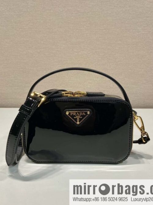 PRADA 🎉 new 🎉 1BH206 patent leather 🎉🎉 black