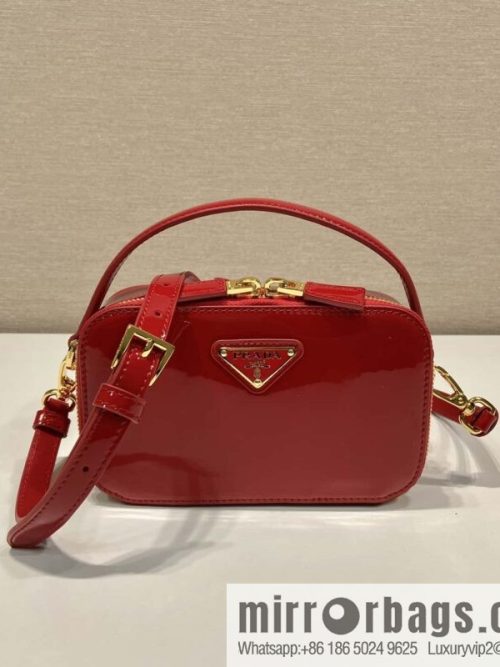 PRADA 🎉 new 🎉 1BH206 patent leather 🎉🎉 red