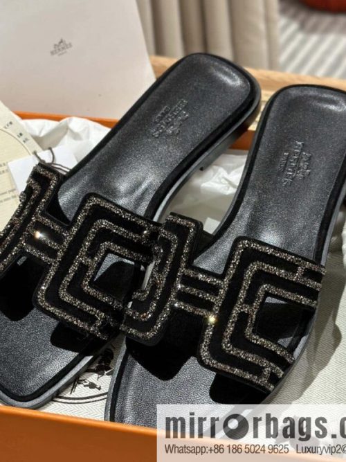 Hermès Spring/Summer 2022 New H Slippers