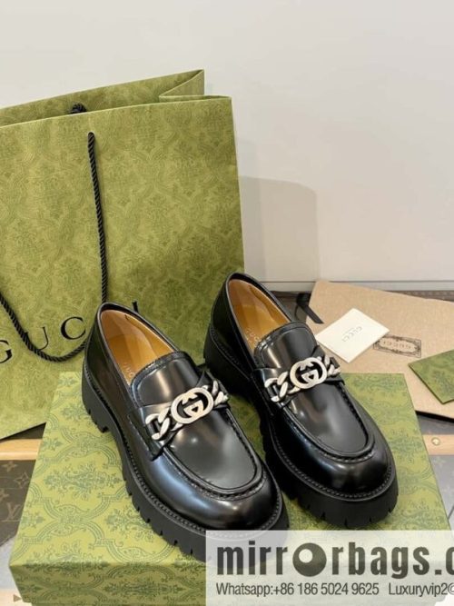 GUCCI Gucci interlocking double G chain ⛓ platform loafers