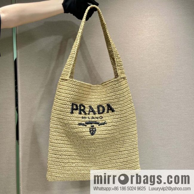 PRADA 🎉 raffia diagonal strap 🎉 1BG182 L