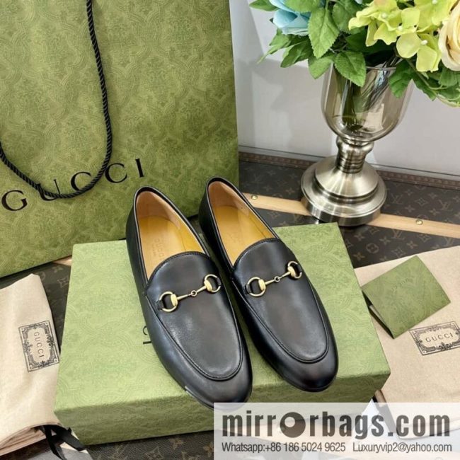 GUCCI Gucci Classic Horse Buckle Loafers