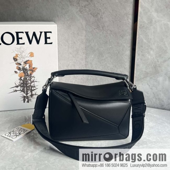 LOEWE Puzzle 24CM bag leather small geometric bag 0189