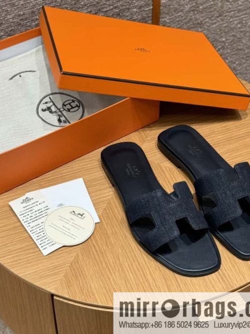 Hermès slippers