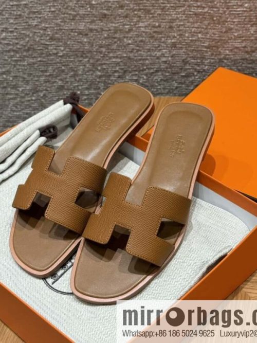 Hermès slippers