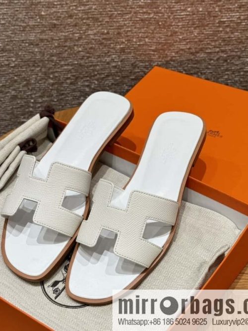 Hermès slippers