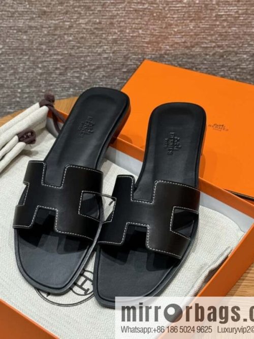 Hermès slippers