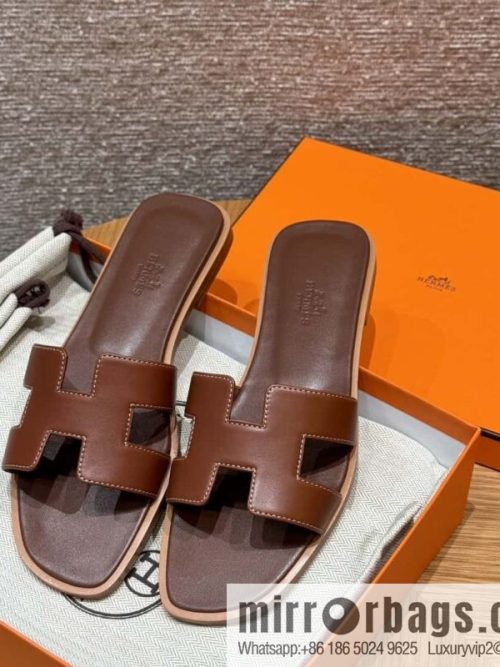 Hermès slippers